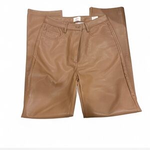 Aritzia Leather Pants
Women’s Size 6
Like New